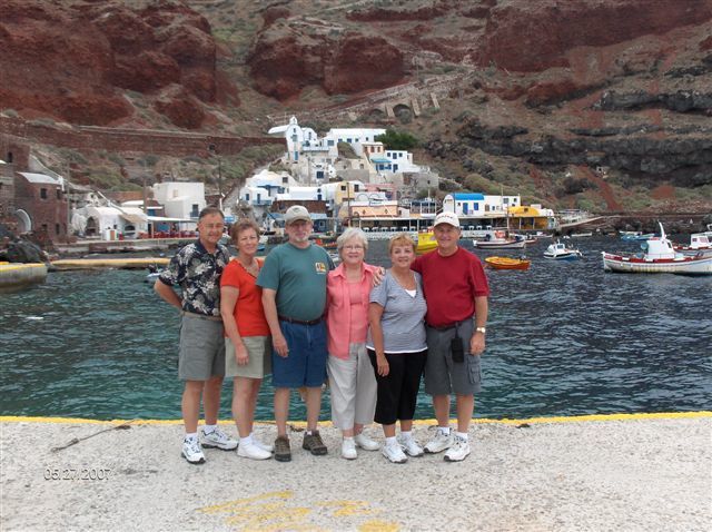 Santorini tours by bus